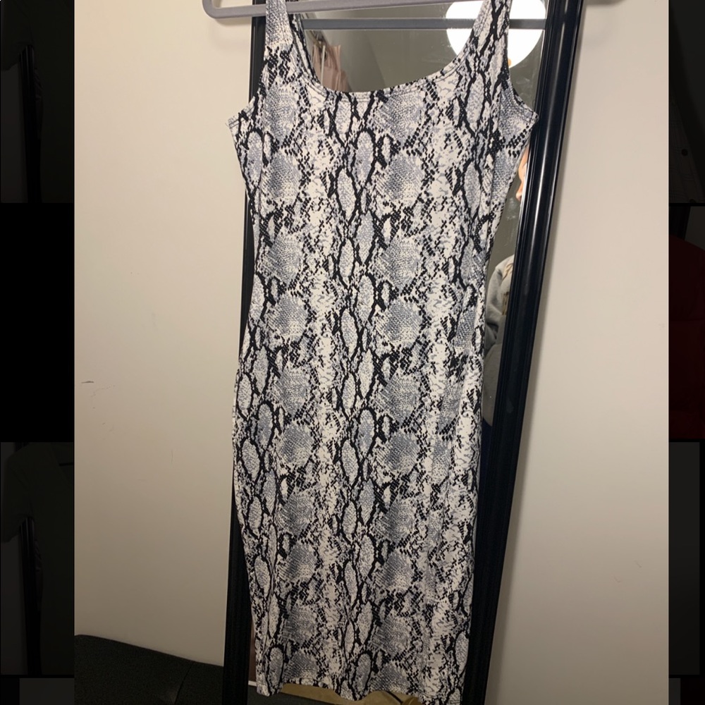 Brand New!! Snake Print Cotton